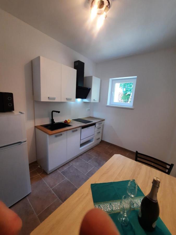 Lena. Appartement Premantura