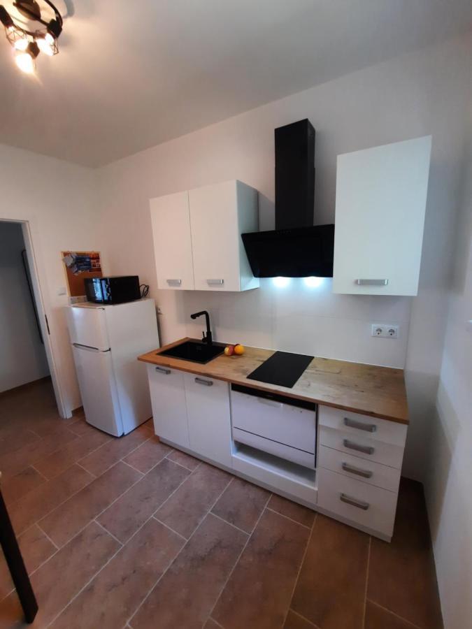 Apartment Lena. Premantura